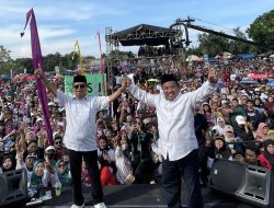 Ribuan Orang Ikuti Kampanye Akbar Pasangan Fallas-Ridwan