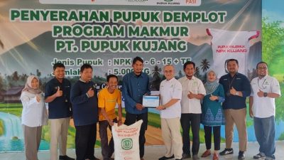 Dukung Swasembada Pangan, PT Pupuk Kujang Bantu Petani Pupuk Premium