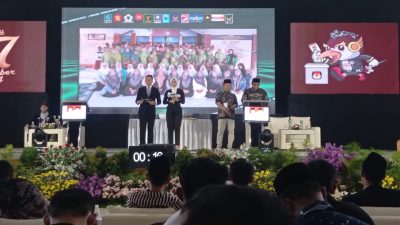 Debat Publik di Pilkada Tegal Menarik, Adu Gagasan Hingga Tebak Desa dan Musim Tanam Padi