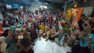 Mas Uyip Diserbu Emak-emak Saat Blusukan di Debong Tengah