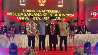 Andi F Noya Ingatkan Pentingnya Akhlak di Era Teknologi Pada Acara Wisuda di Universitas Peradaban