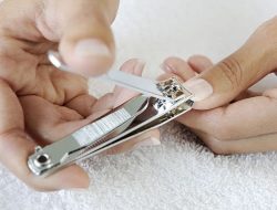 Mitos Larangan Memotong Kuku di Malam Hari, Dipercaya Memperpendek Umur