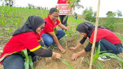 Pemkab Tegal Gandeng Alfamart Gelar Aksi Tanam Pohon dan Luncurkan Taman Kehati Cacaban