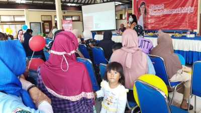 Ibu dan Anak Ikuti Cek Kesehatan hingga Edukasi Gizi Gratis