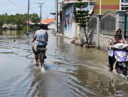 Wilayah RW 3 Kelurahan Muarareja Jadi Lautan