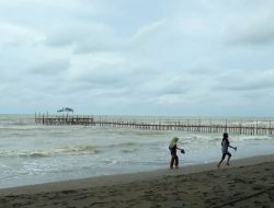 Ombak Tinggi, Nelayan Kabupaten Tegal Terancam Paceklik