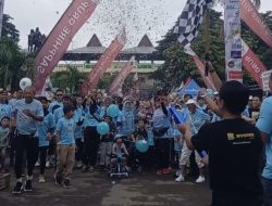 Ratusan Peserta Meriahkan Family Fun Walk HUT ke-74 IDI