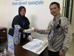 Awal Tahun, Pegawai BNN Batang Ikuti Tes Urine