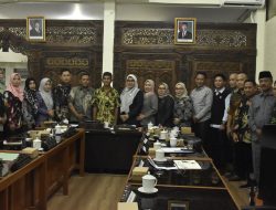 Curahan ke DPRD, Ratusan Guru R3 di Kabupaten Tegal Tuntut Status Full Time