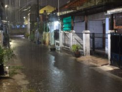 Waspada Banjir! Hujan Lebat Disertai Kilat di Kota Tegal