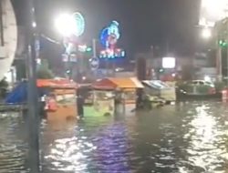 Hujan Deras Beberapa Jam, Kota Brebes Dikepung Banjir