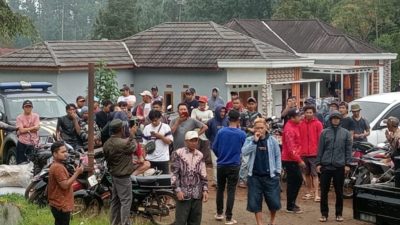 Warga Batursari Gelar Aksi, Tuntut Kades Mundur karena Dugaan Penyelewengan Dana