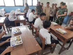 Launching Makan Siang Bergizi Gratis Bagikan 939 Paket
