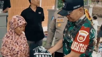 TOC IOF Bersama TNI Polri Baksos di Karangsari