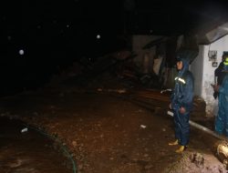 Banjir dan Tanah Longsor Terjang Batang