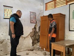 Libur Tak Halangi Ketua Komisi IV DPRD Brebes Cek Sekolah Rusak