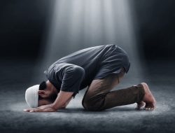Sujud Saat Bangun Tidur Bisa Sembuhkan Sakit Kepala, Ini Caranya