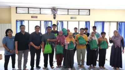Peringati HUT ke 75 tahun, Tim SMN Tegal Salurkan Bantuan ke Panti Anak Berkebutuhan Khusus
