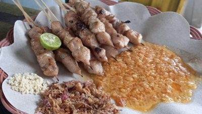 Sensasi Sate Taichan yang Gurih dan Pedas