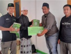 Dukung Pendidikan Keagamaan, Perhutani Salurkan Bantuan Mushaf Al-Qur’an untuk Ponpes di Bantarkawung Brebes