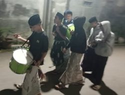 Drumband dan Gerobak Sound Keliling Desa Bangunkan Sahur