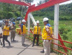Jelang Lebaran, Mas Bupati dan Wakil Bupati Tegal Tinjau Perbaikan Jalan
