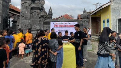 Rayakan Nyepi, Umat Hindu di Tegal Bagi Takjil di Bulan Ramadhan