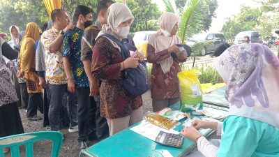 Warga Serbu Gerakan Pangan Murah Dinas KPTan
