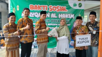 MI Luqman Al Hakim Bagikan 783 Paket Zakat Fitrah dan Sembako