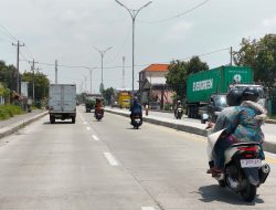 Dilarang Beroperasi Hari Ini, Angkutan Barang Masih Dijumpai di Jalingkut Tegal