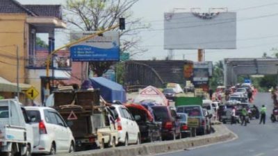 1,5 Juta Kendaraan Pemudik Diprediksi Masuk ke Brebes