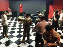 Nekat Buka Saat Ramadhan, Tempat Karaoke dan Warung Remang-Remang Dirazia