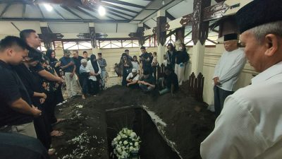 Komisaris Utama Suara Merdeka Network Dimakamkan di TPU Makam Haji Solo
