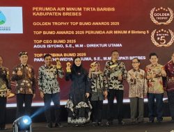 Delapan Kali Perumda Tirta Baribis Brebes Raih Top BUMD Awards