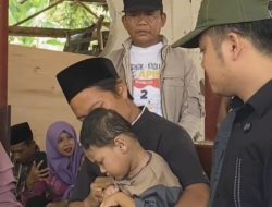 Kunjungi Korban Kebakaran di Cibunar, Bupati Ischak Temukan Anak Korban Alami Cerebral Palsy