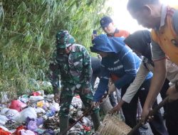 Gerakan Jumsih Digalakan, Bupati Blusukan Bersihkan Sampah