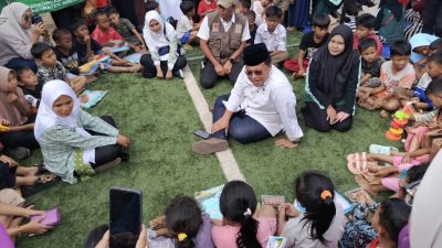 Musyaffa Hibur Anak-anak Pengungsi Tanah Gerak Sirampog, Dorong Psikiater dan Huntara Dipercepat