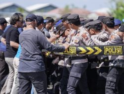 Kapolres Brebes Larang Anggotanya Gunakan Senpi Saat Penanganan Unjuk Rasa