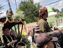 Prosesi Kirab Tombak Kiai Pleret dalam Rangka Hari Jadi ke-424 Kabupaten Tegal 2025