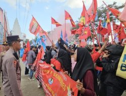 May Day, Buruh di Brebes Aksi Demo di KPT Tuntut Kenaikan Upah Rp 3,5 Juta