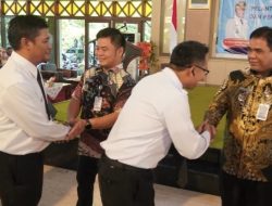 Bupati Ischak Lantik 571 PPPK