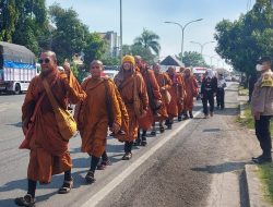Tiba di Kota Tegal, 36 Bhiksu Thailand Dikawal TNI-Polri