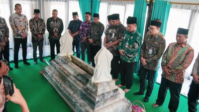Bupati dan Forkopimda Ziarahi Makam Pendiri Kabupaten Tegal