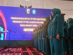 Bupati Pemalang Kukuhkan Tim Penggerak PKK dan Pengurus Dekranasda