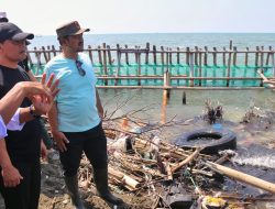 Pantai Kramatsari ‘Hilang’ Ditelan Abrasi, Gubernur Ahmad Luthfi Datang Perbaiki Tanggul 1 KM