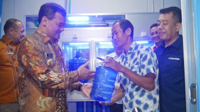 Desalinasi Air Bersih, Terobosan 100 Hari Kinerja Luthfi-Yasin untuk Warga