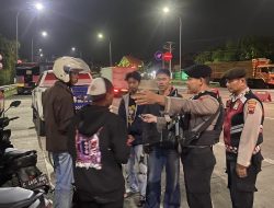 Polisi Amankan Preman, Anak Punk dan Puluhan Botol Miras Saat Patroli Skala Besar di Brebes
