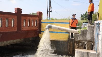 Pompa Pemprov Efektif Surutkan Genangan di Sayung Demak