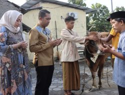 Polres Tegal Bagi 600 Kantong Daging Kurban