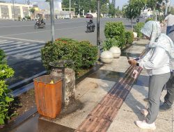 Tumpukan Sampah Mengeras dan Menjadi ‘Fosil’ di Jalan Pancasila Kota Tegal